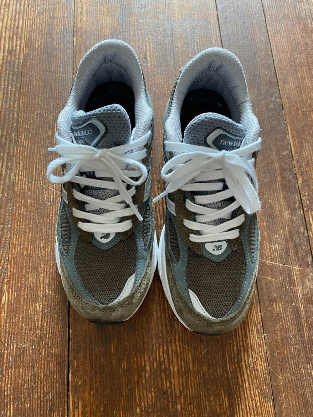 New Balance Gender Inclusive Made in USA 990v6 Sneaker OLIVE/ GREY W 6/ M 4